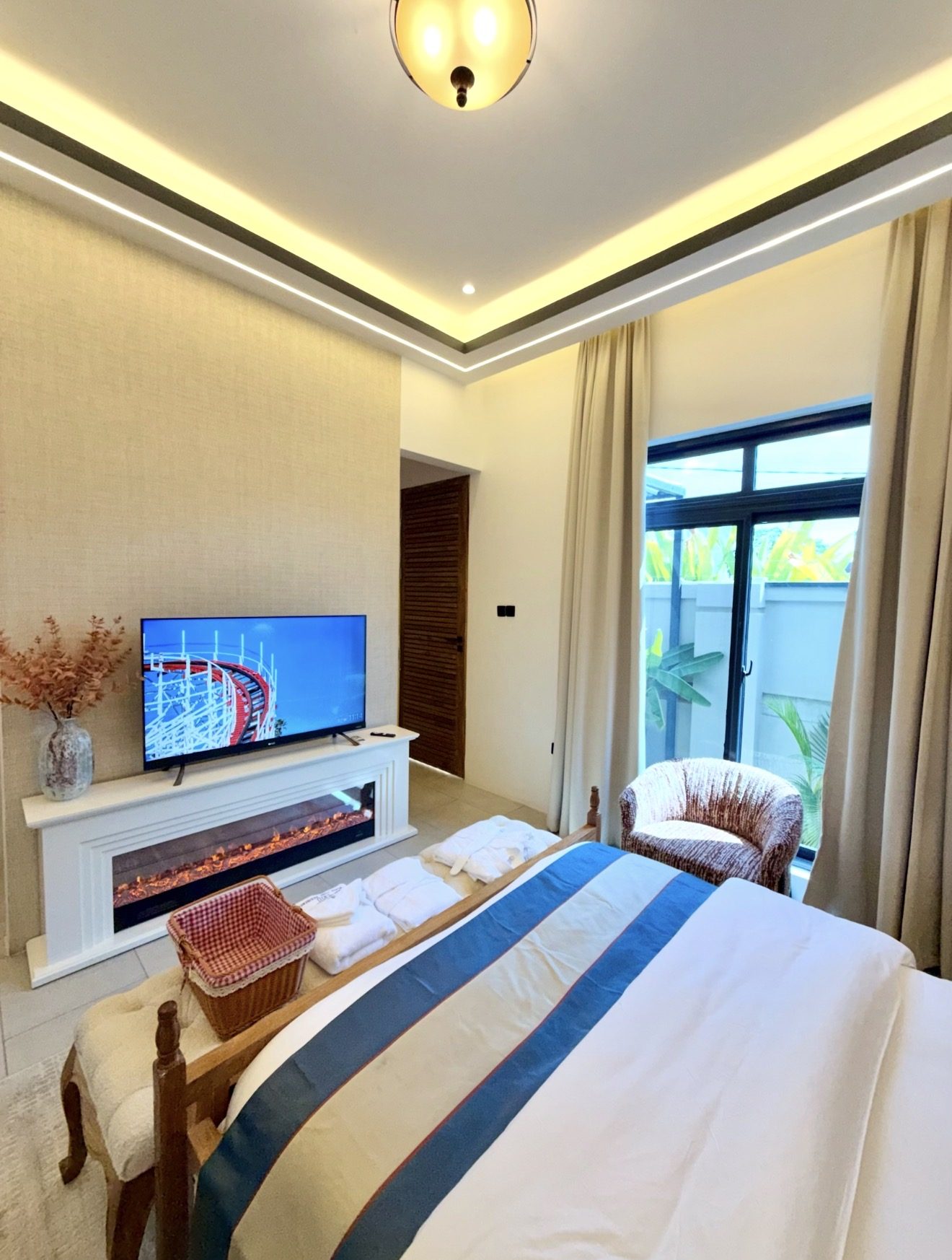 Family House at Blackcode Residence