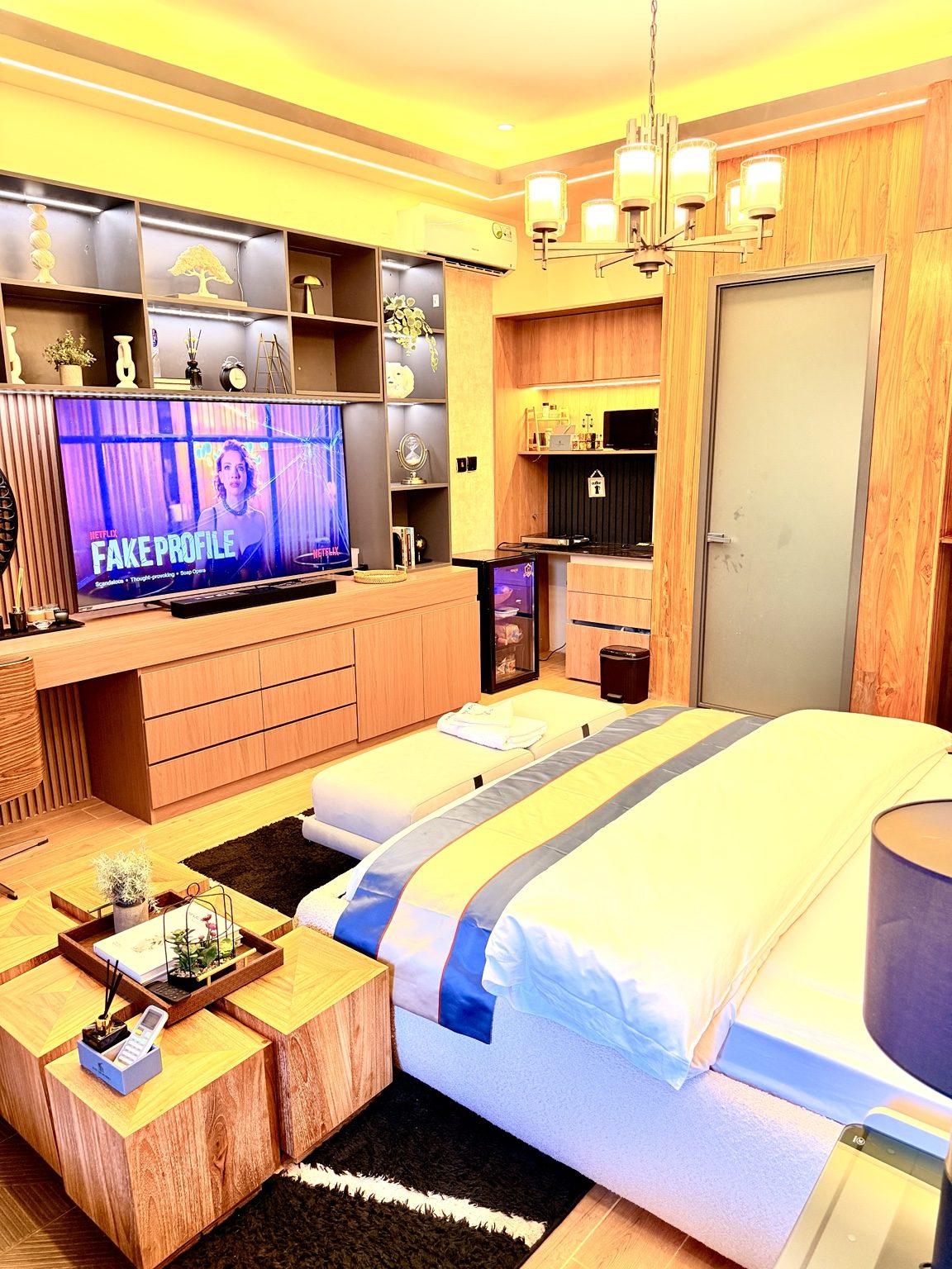 Studio Room